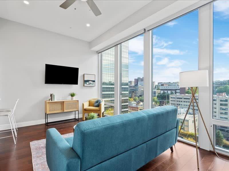Cozysuites Roomy 1Br, Ppg Paints Arena, Pitts Pittsburgh Ngoại thất bức ảnh